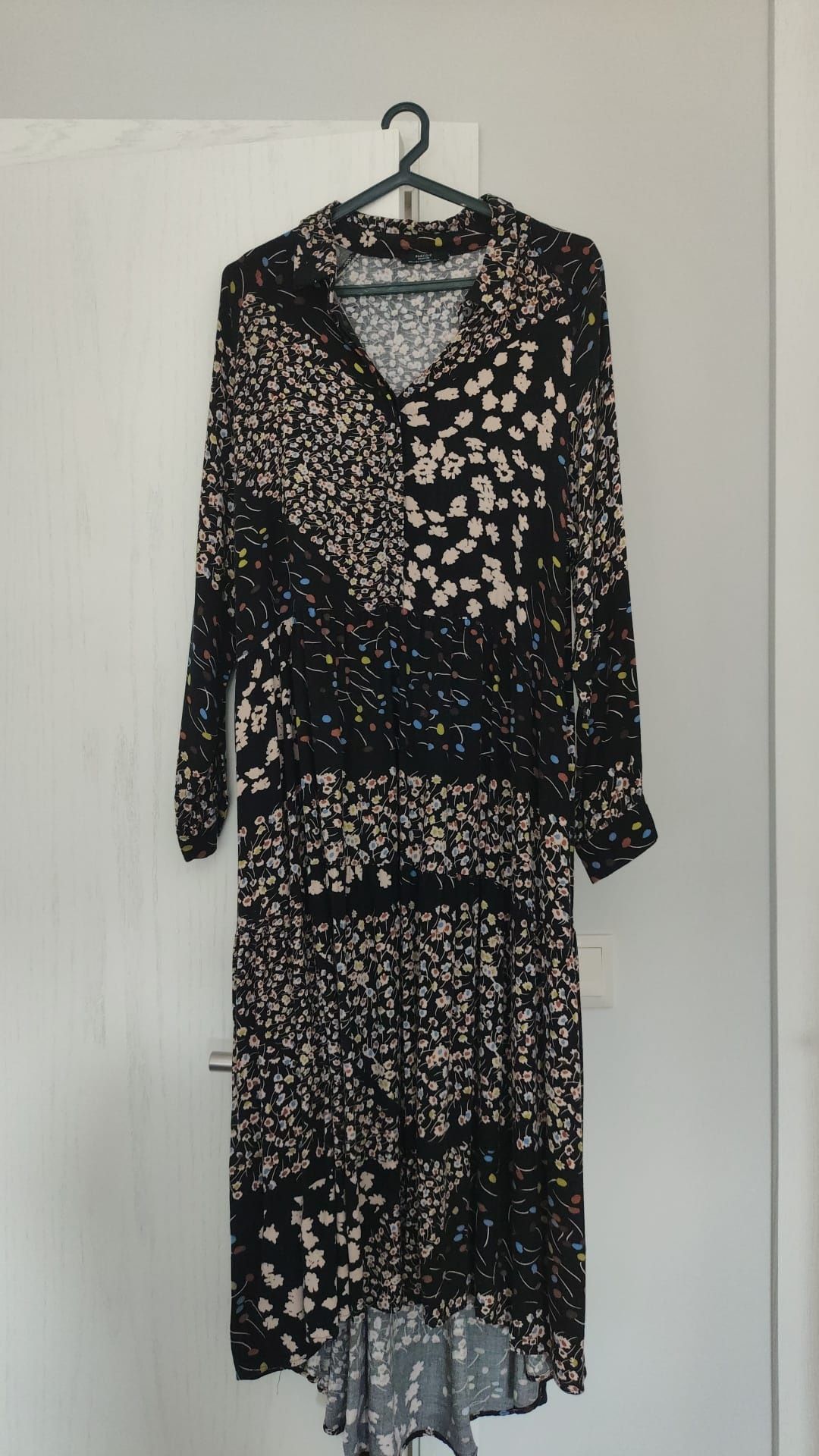 Vestido preto florido
