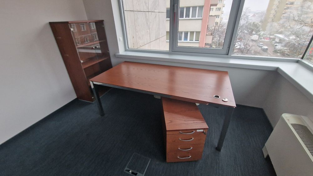 Biuro prezesowskie komplet cały zestaw.