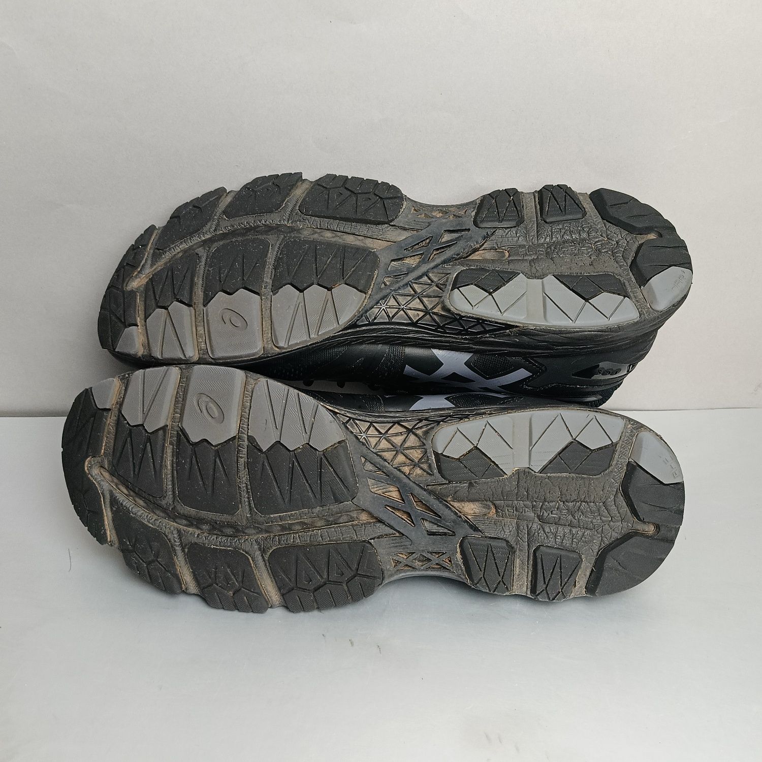 Asics Gel Kayano 23 sportowe męskie r. 44 lekkie!