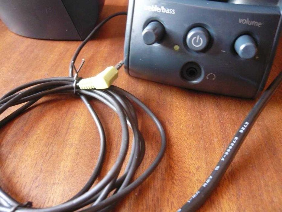 Colunas Logitech X-120