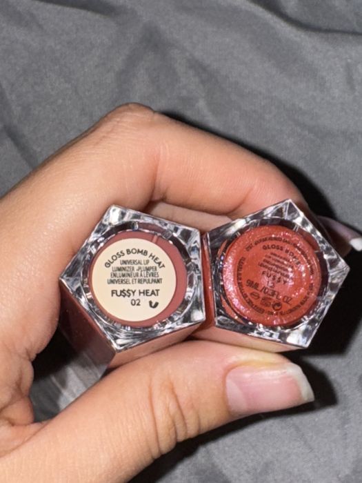 nowe pomadki fenty beuty rihanna heat gloss bomb fussy