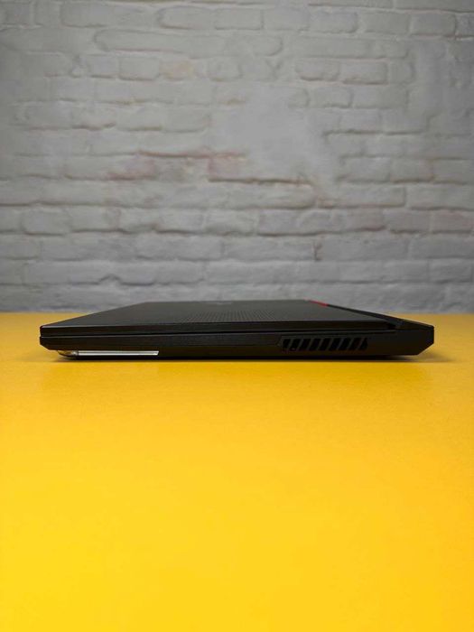 Ігровий ноутбук Asus RogStrix G713/17,3/9 5900HX/32GB/SSD 1TB/RTX 3070