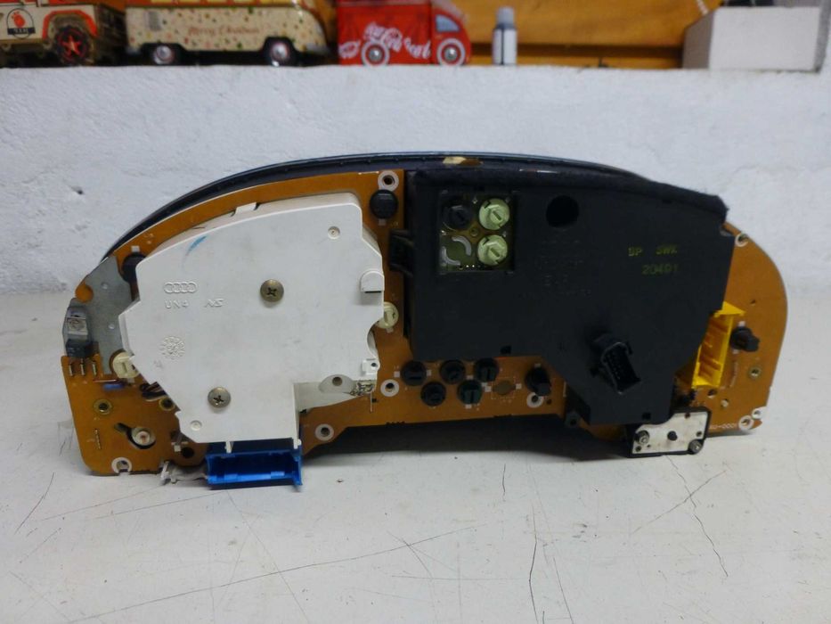 AUDI 80 CABRIO 2,3 licznik zegary UN4 raczej na części