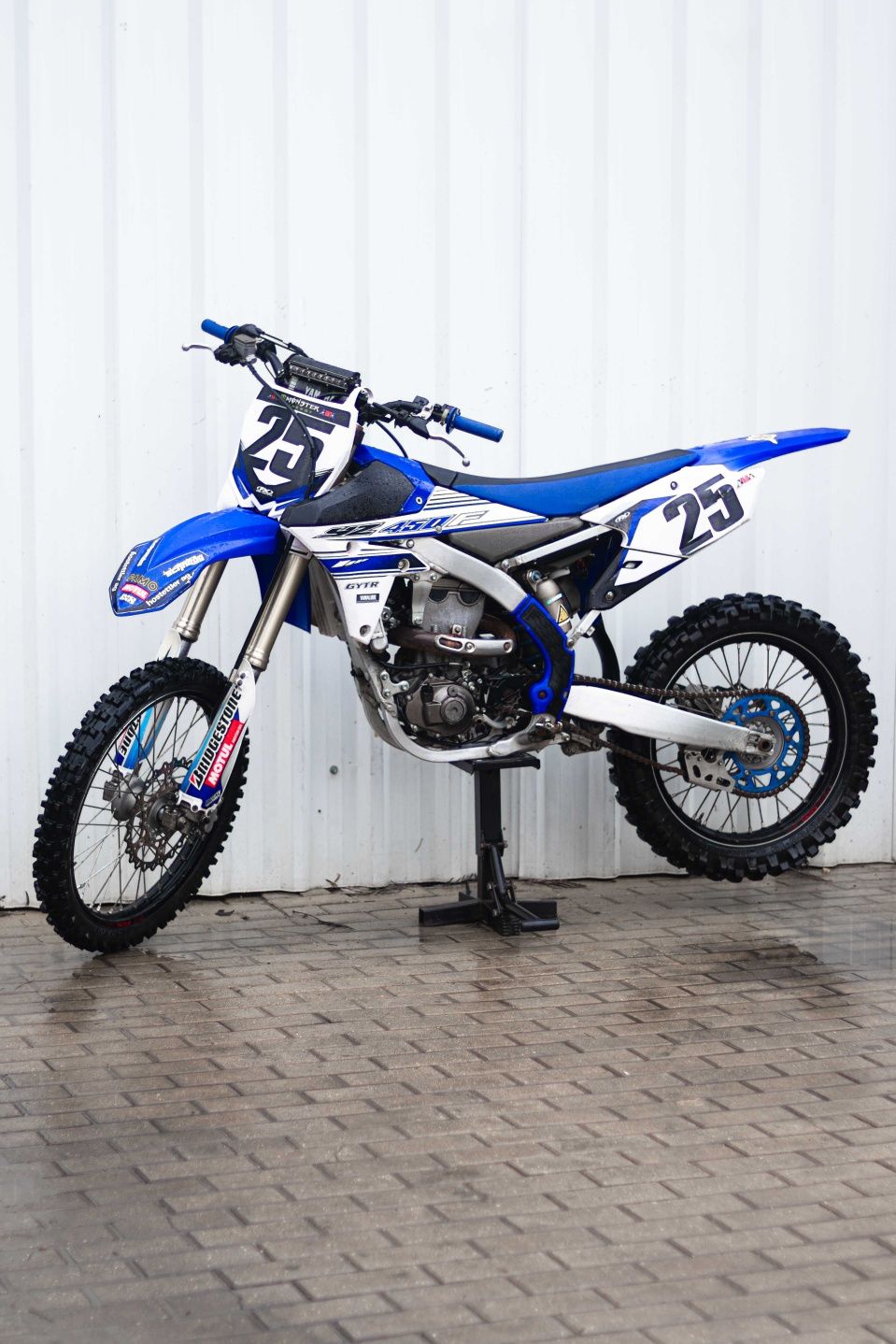 YAMAHA YZF 450 C/ LUZ INJEÇÃO ATÉ 58€/MÊS