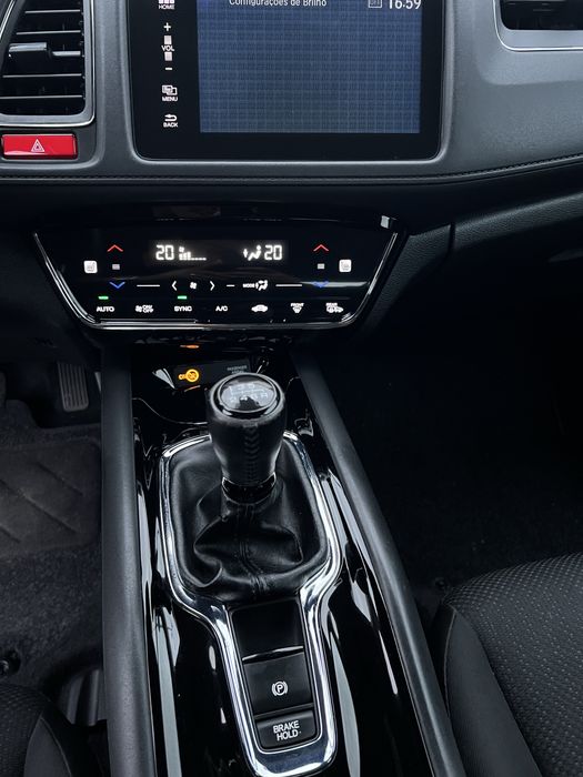Honda HR-V 2016 – 1.6 Turbo Diesel – Manual – Azul