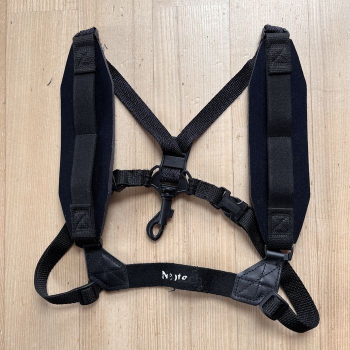 Szelki Neotech do saksofonu