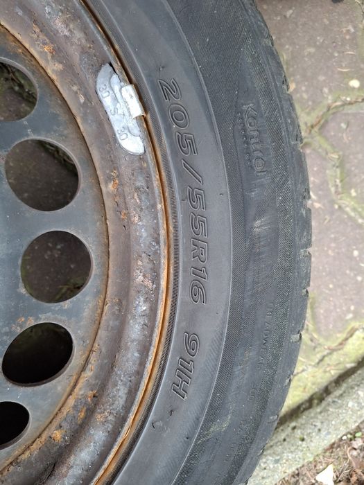 Opony i felgi stalowe 205/55 R16 letnie