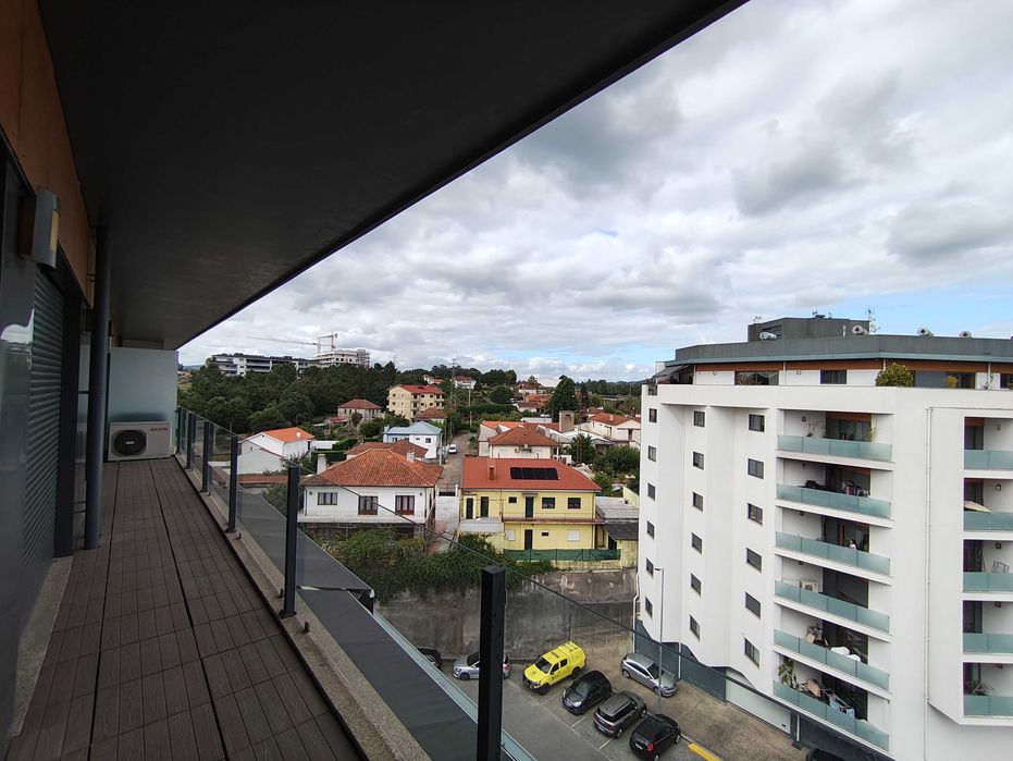 Apartamento T4 para arrendamento em Paredes - Parque da Cidade