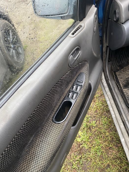 KIA sephia сів поїхав