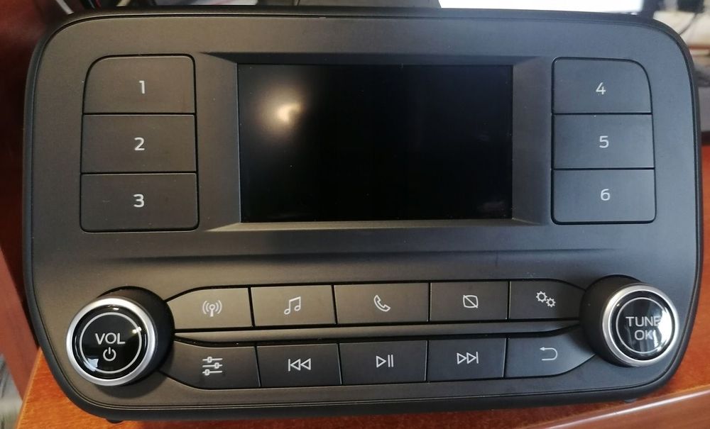 FORD FIESTA MK8 RADIO PANEL WYŚWIETLACZ NAVI GPS H1BT-18B955-HG