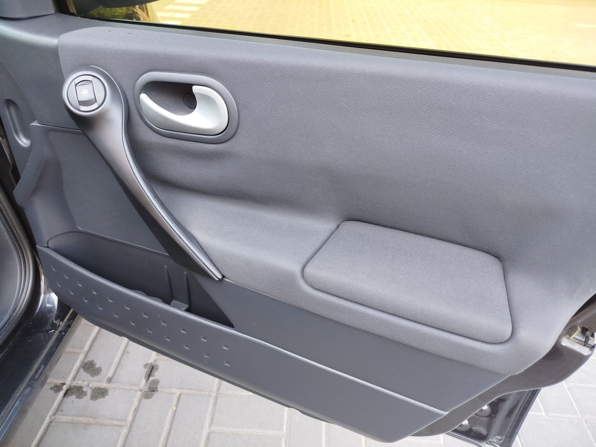 Renault Megane 1.6 бензин