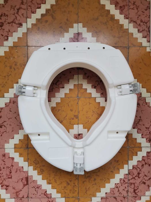 Cadeira Elevatória ou Alteador de Sanita APEX 12cm