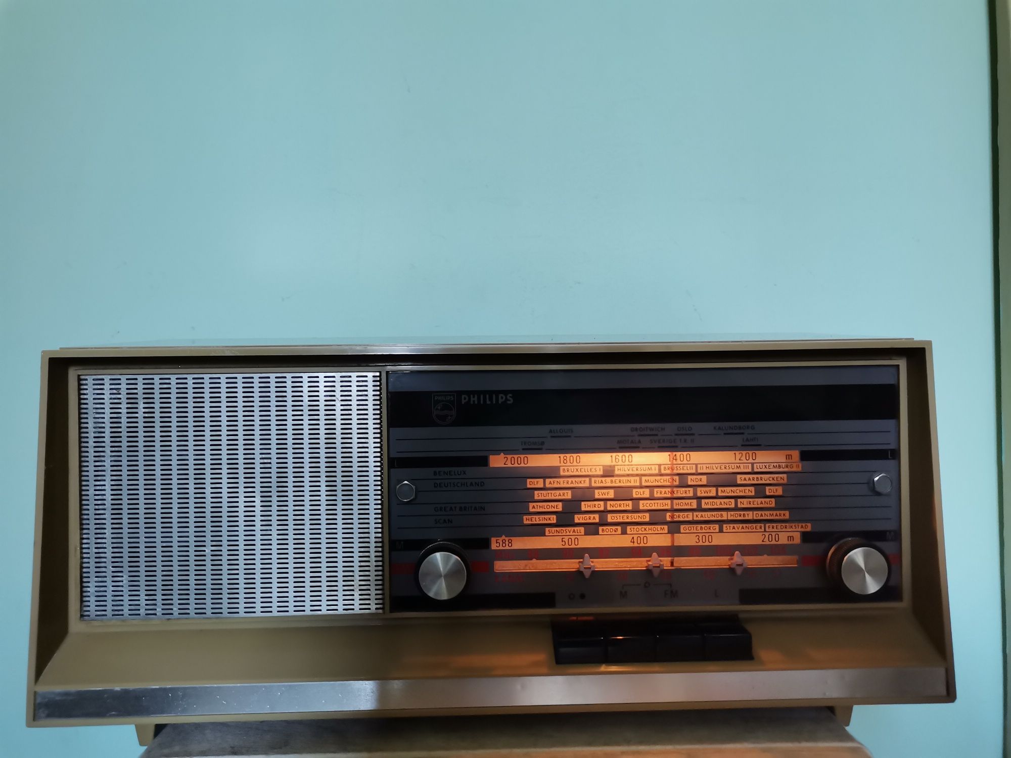 Stare Radio lampowe z lat 60 tych piękny Design