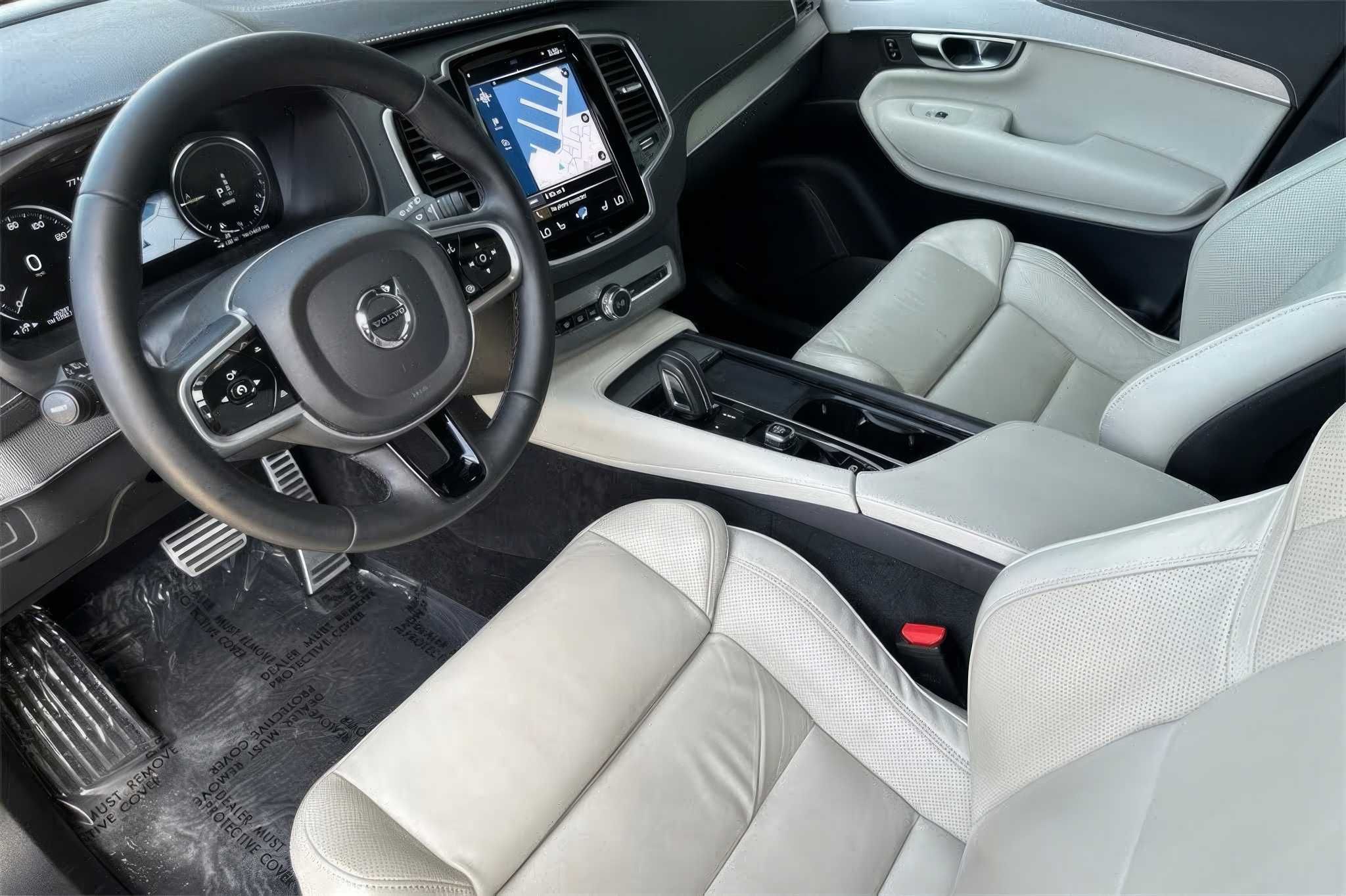 2022 Volvo XC90 Recharge R-Design Extended Range