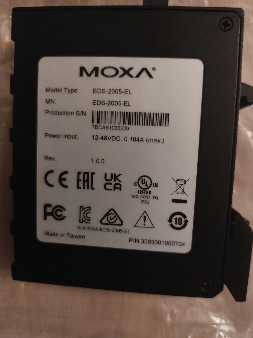 Switch MOXA EDS-2005-EL  5x Ethernet 10/100BaseTx, Nowy polecam