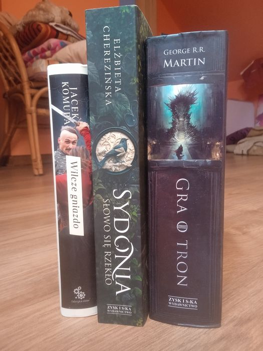 George r.r. martin, jacek komuda, elżbieta cherezińska