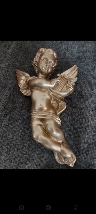 Anjo dourado para pendurar