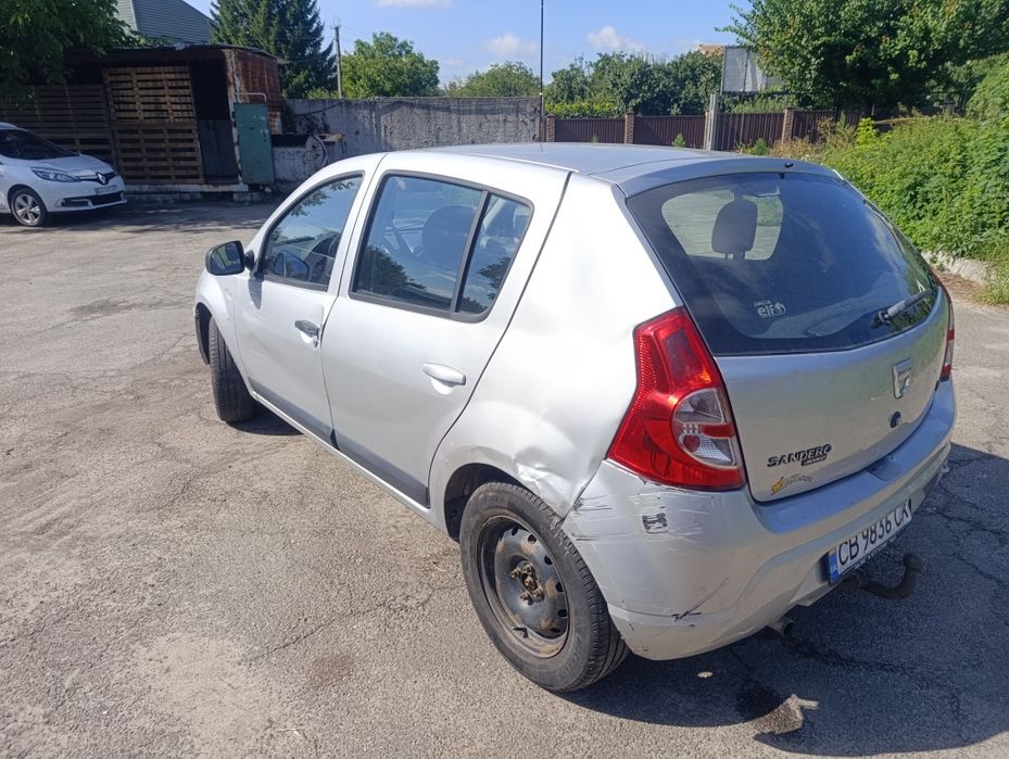 Автомобіль Dacia Sandero