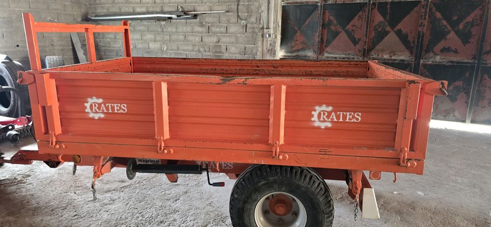 Trator solis 26CV com reboque de 2000kg Frese Capinadeira