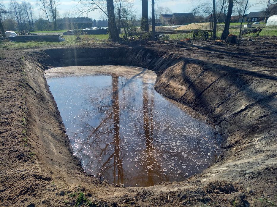 Prace ziemne, podbudowa,utwardzenie terenu,rozbiórki,kostka brukowa