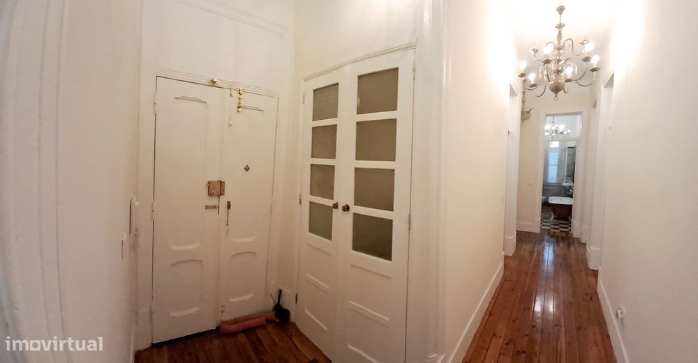 Elegante T3+ 1 com JARDIM privativo Próximo Metro Alameda