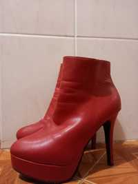 Красные Туфли на шпильке