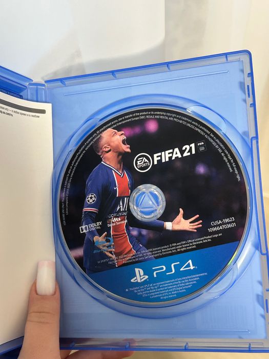 PS4 на 1ТВ ТА 3 геймади У ПОДАРУНОК!!