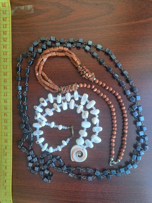 Conjunto de Colares de Pedra