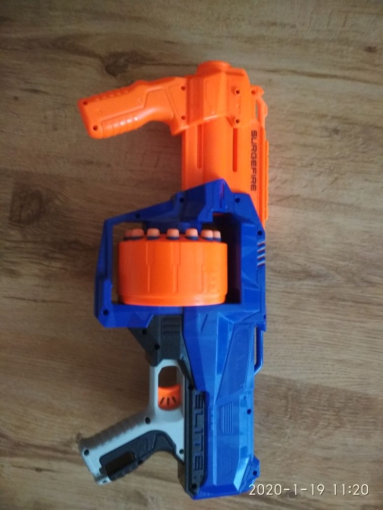 Pistolet nerf surgerfire