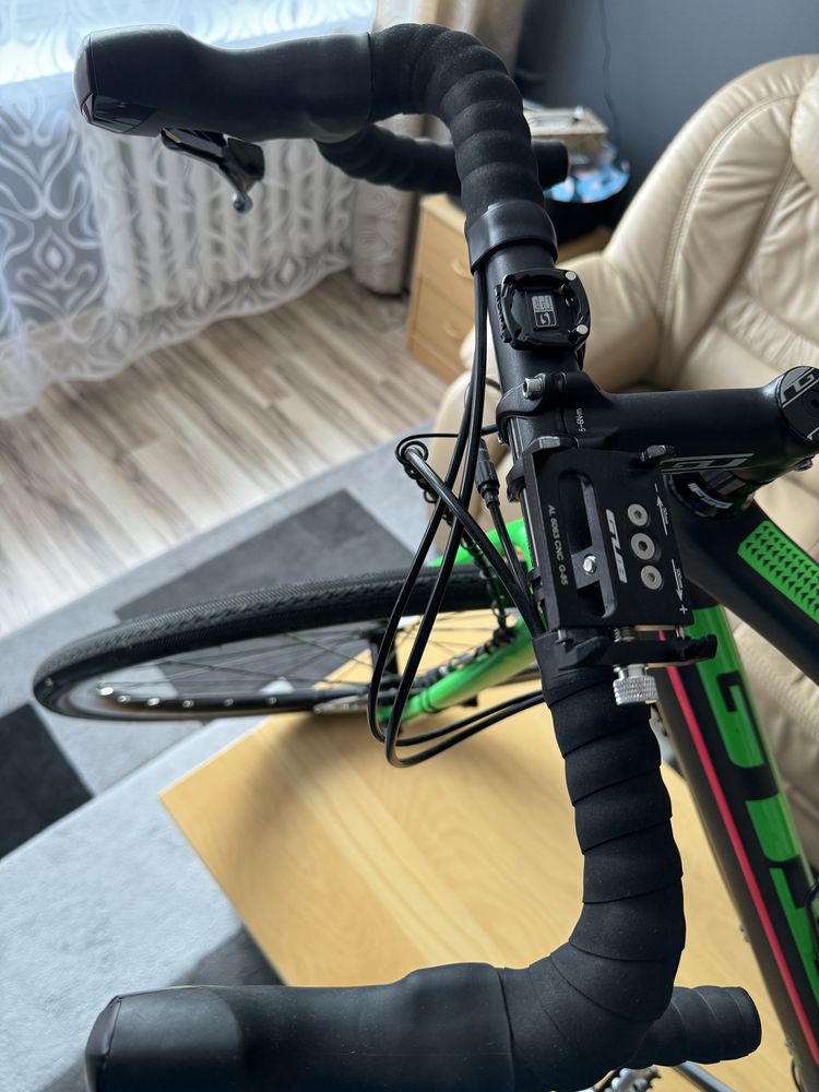 GT grade gravel karbon