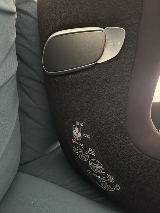 Cadeirinha Sirona com isofix T CYBEX