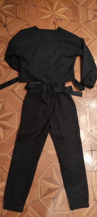 Теплий костюм на дівчинку 9/10 років