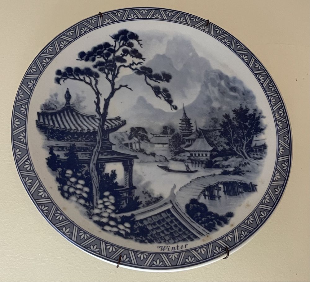 Pratos vintage - loiça da china, de Macau e inglesa