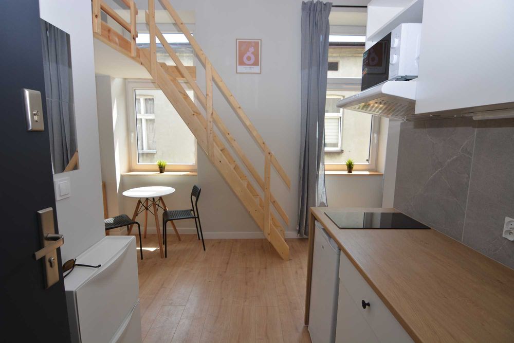 Super kawalerka z antresolą po remoncie