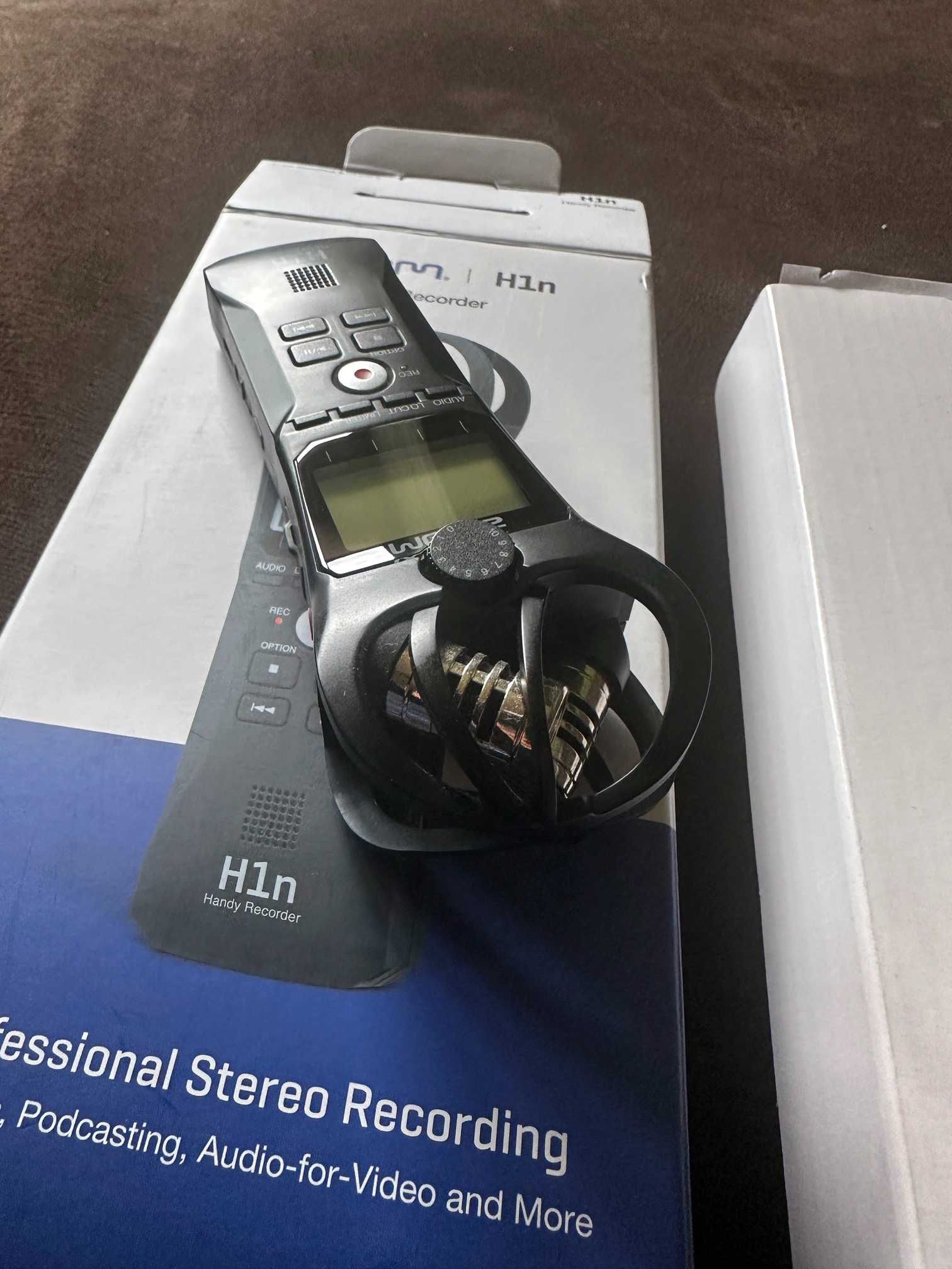 Audio recorder ZOOM H1n