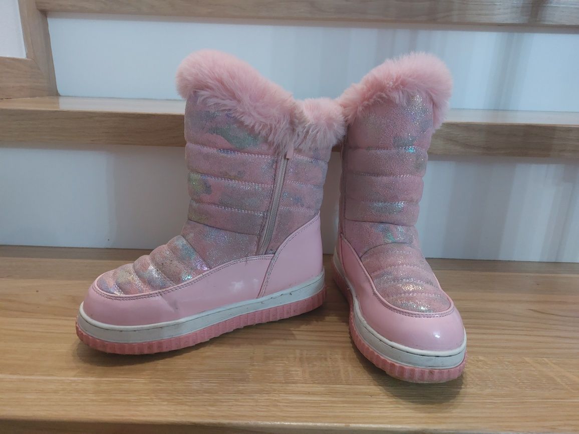 Różowe buty zimowe śniegowce