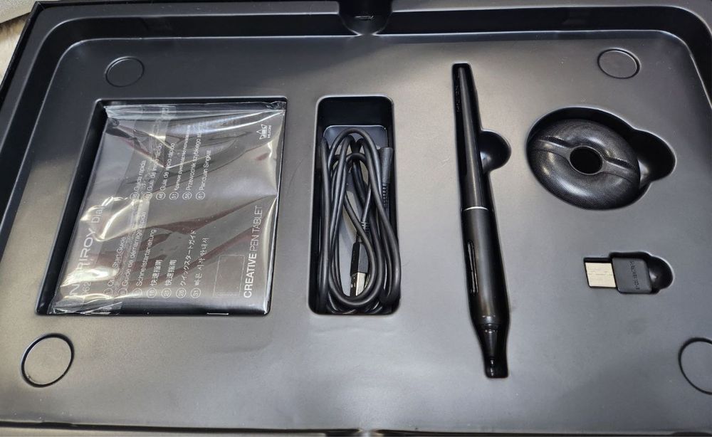 Графічний планшет Huion Inspiroy Dial Q620М