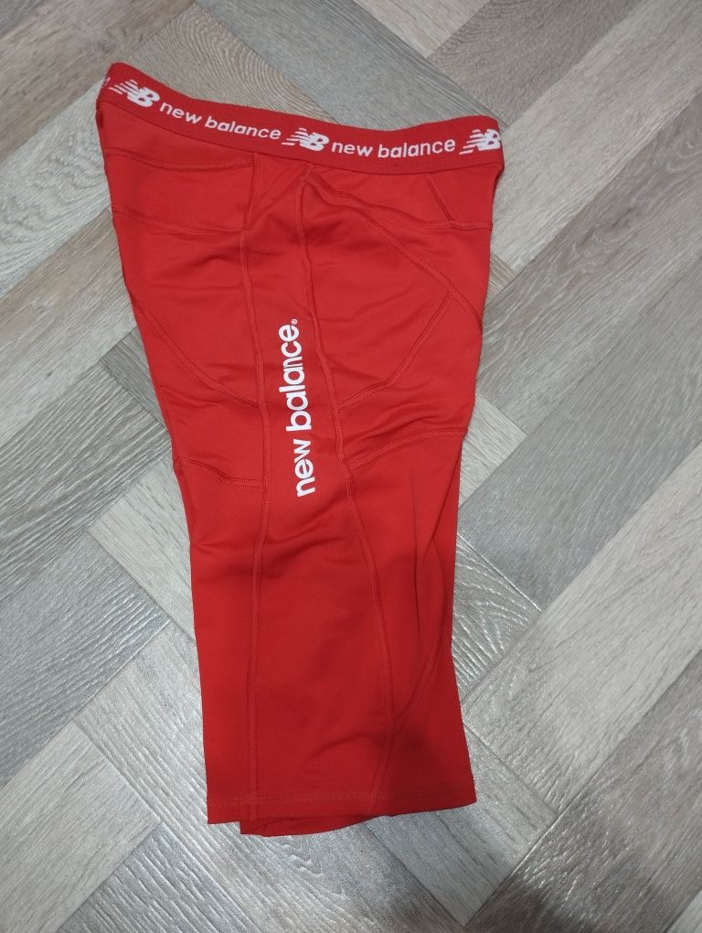 Компрессионные шорты New Balance