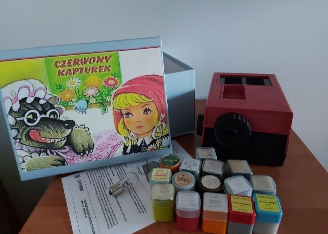 Rzutnik projektor Ania z zestawem bajek