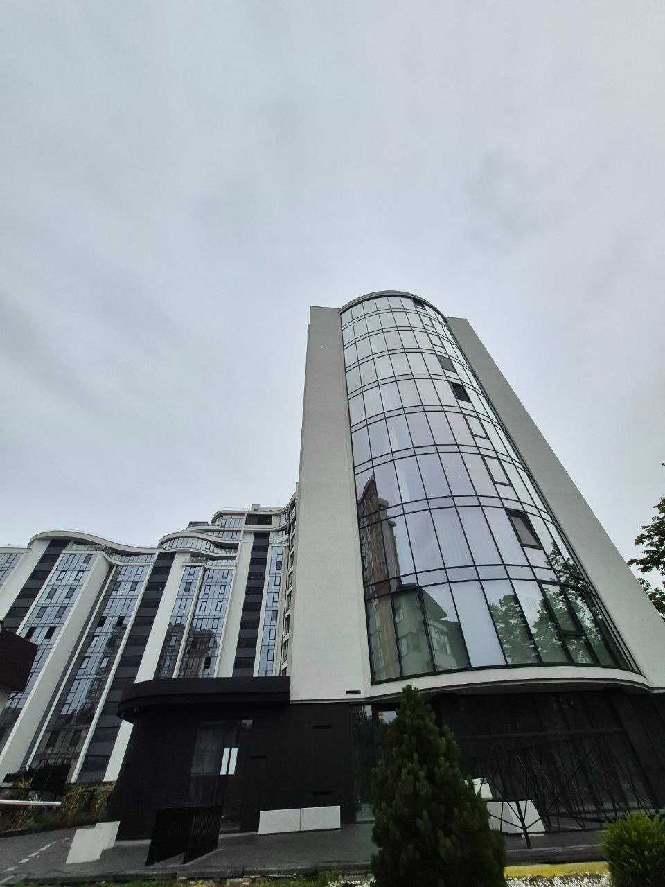 Продаж 2 кімнатної квартири в ЖК поруч озера