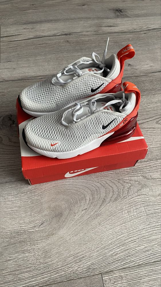 Nowe, oryginalne buty nike, rozmiar 30