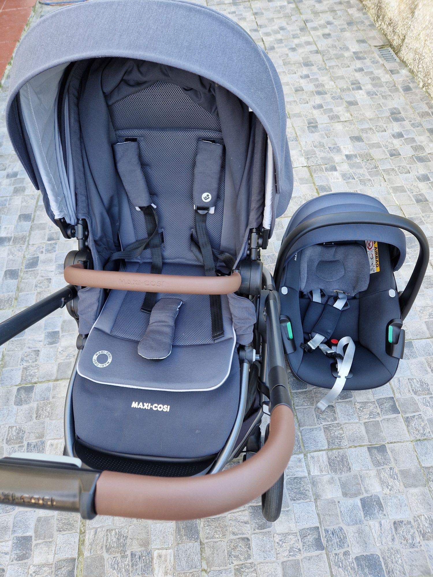 Carrinho bebe maxicosi adorra 2 + pebble 360