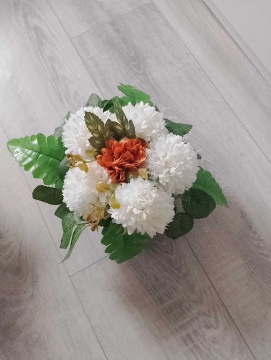 Kompozycje na cmentarz