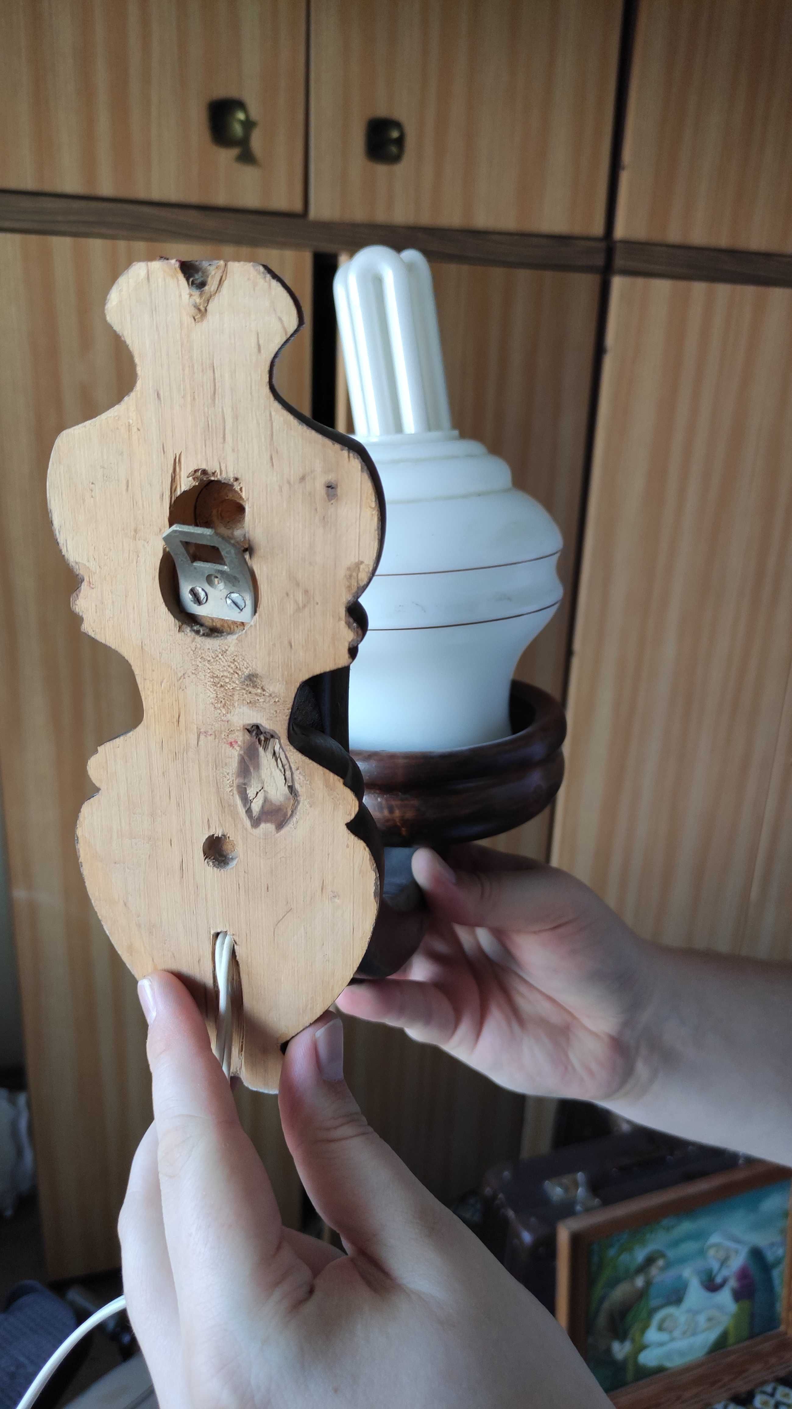 Lampa ścienna PRL z przewodem i włącznikiem na przewodzie