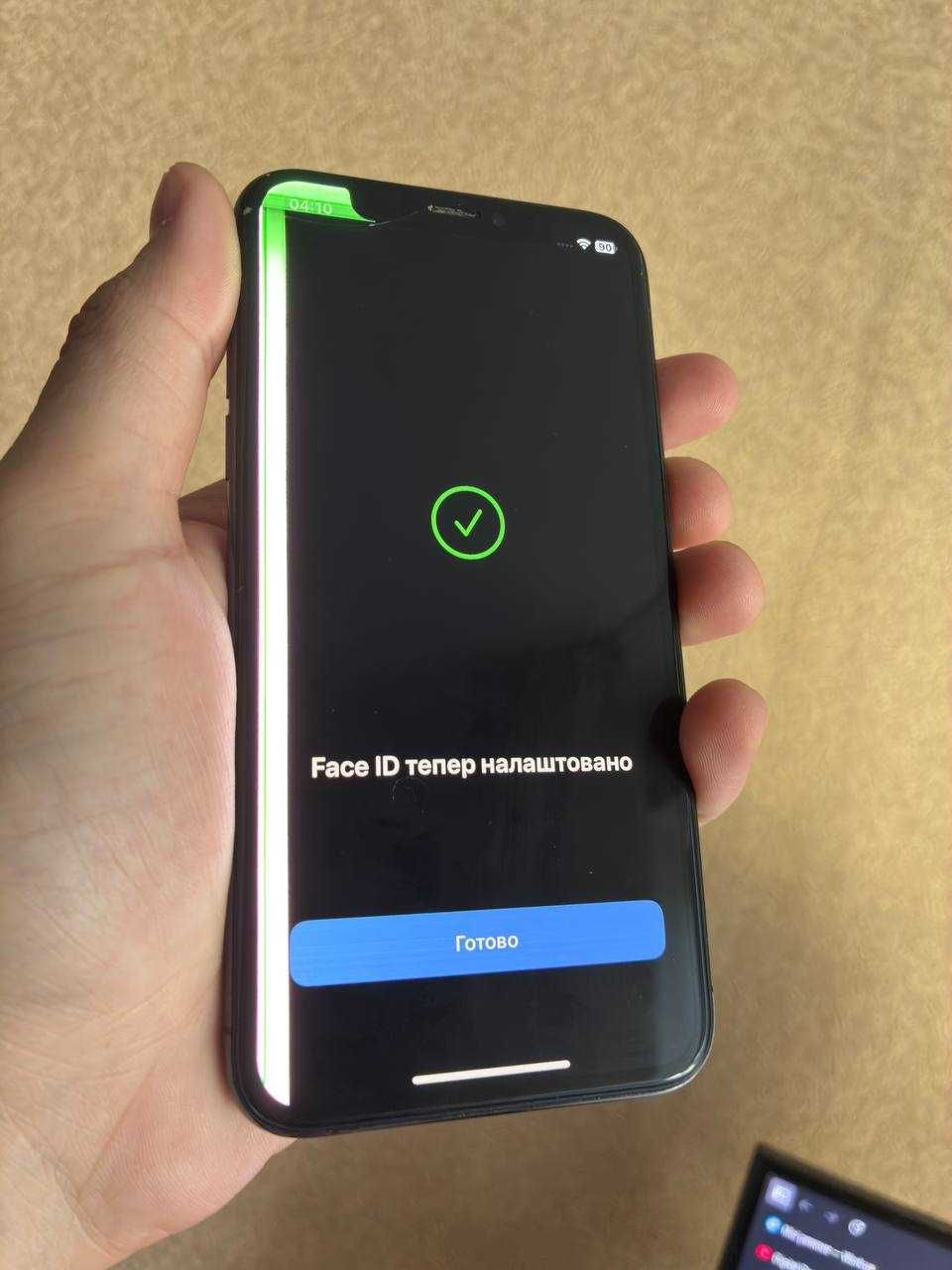 iPhone Xs 256 Gb Neverlock (розбитий дисплей)