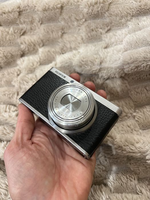 Fujifilm XF1