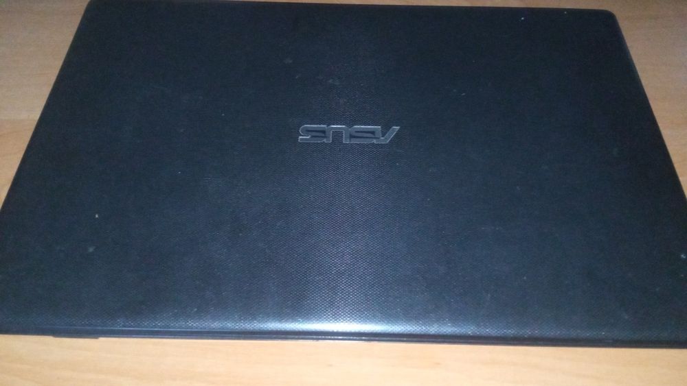 Laptop Asus X551M