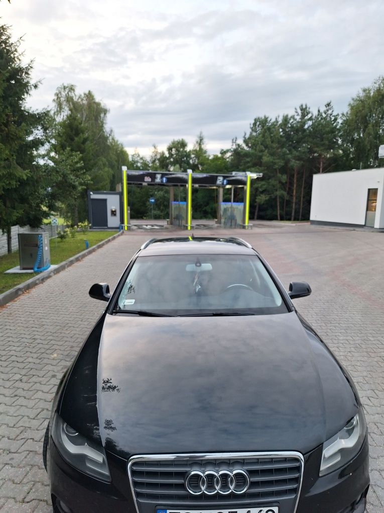 Audi A4 AUDI A4 B8 Avant | 2008r. | 2.0 TDI