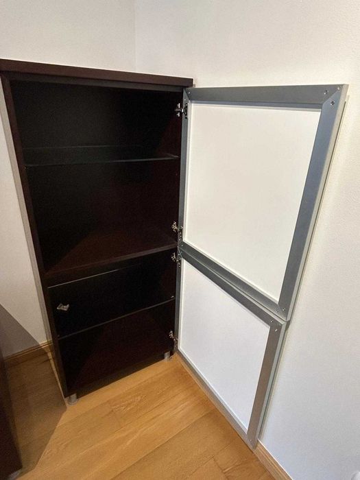 Móvel tipo garrafeira