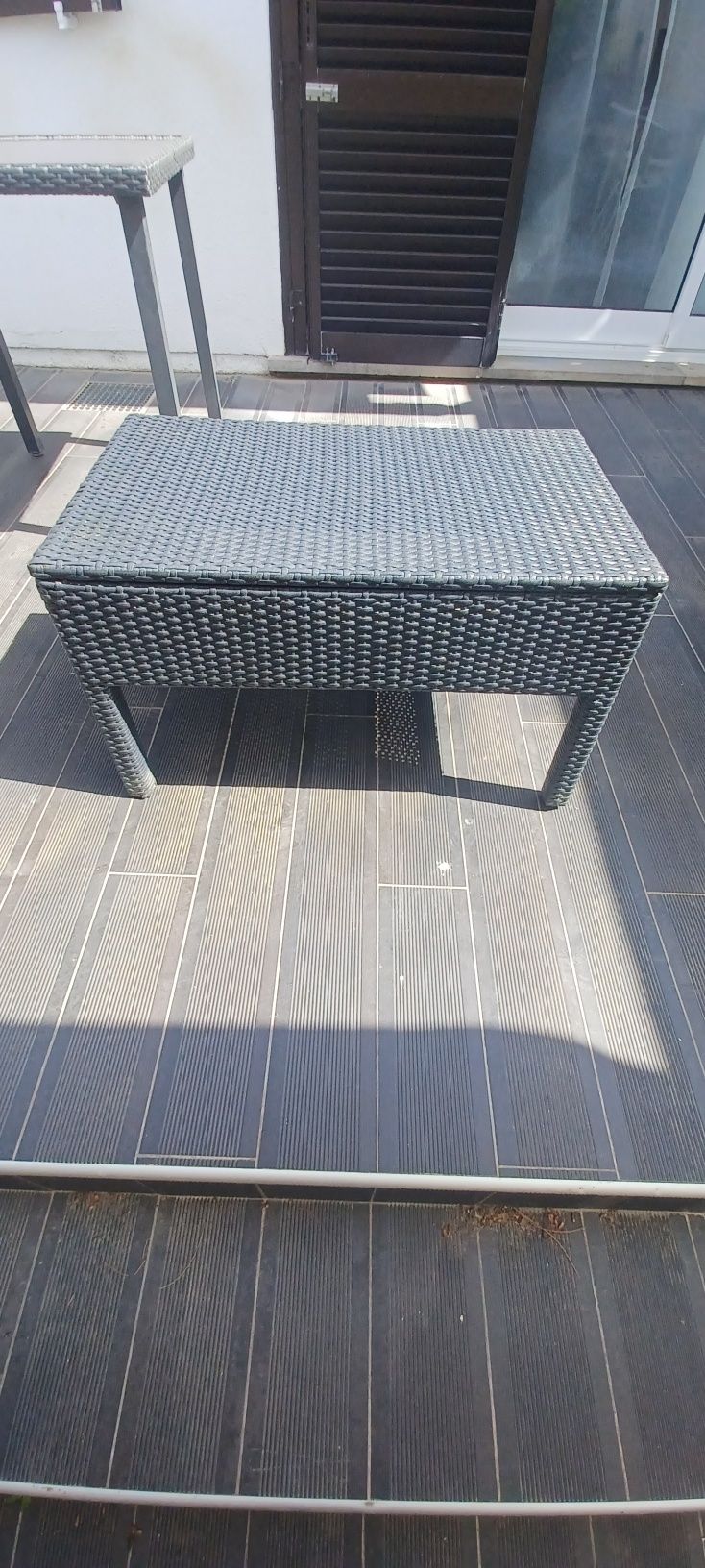Mesa Baixa em rattan com tampo vidro